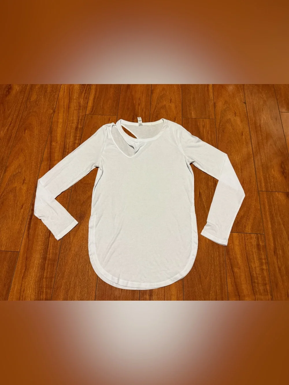 ALO Yoga lightweight white